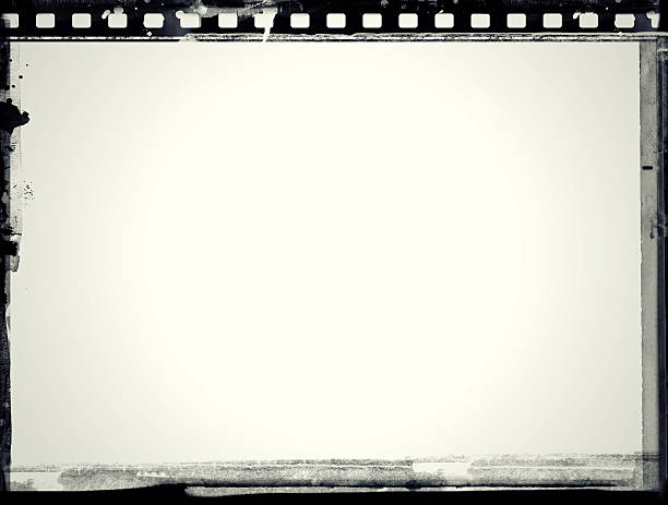 moldura grunge filme - filmstrip imagens e fotografias de stock