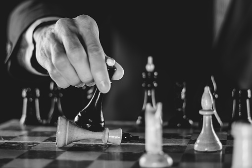✓ chess board game for ideas and competition and strategy, business success concept Stock Photos