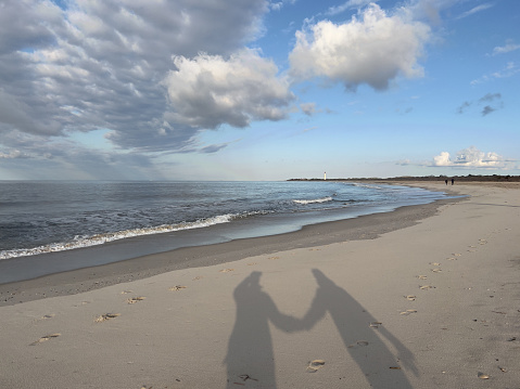 Hand in hand, Cape May, New Jersey, USA