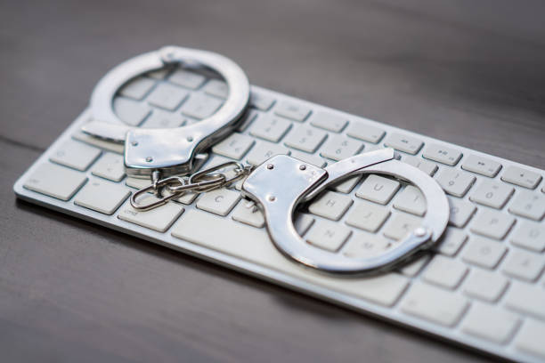 Handcuffs on keyboard Handcuffs on keyboard free porn for her stock pictures, royalty-free photos & images