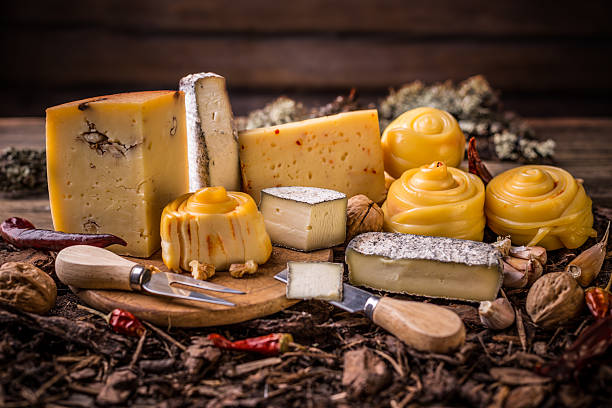 Handicraft cheeses Different types of handicraft cheeses artisanal food and drink stock pictures, royalty-free photos & images