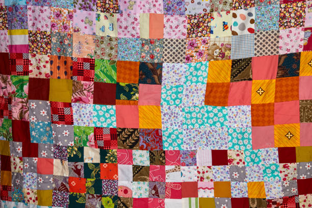 handmade-patchwork-quilt-as-background-picture-id1344402990?k=20&m=1344402990&s=612x612&w=0&h=NuOueaNledbaPDq7-ExYdYAHncDiqJVUMqrbbsf0LCM=
