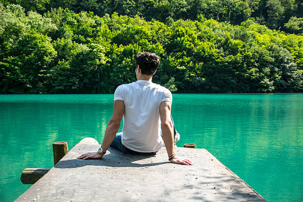 Le REPOS et les VACANCES vont de pair avec notre foi chrétienne... Handsome-young-man-on-lake-in-a-sunny-peaceful-day-picture-id482882966?k=6&m=482882966&s=612x612&w=0&h=VV6yC0_4bILMgksidttUdZpQ3VcXlrjLSu47wZ_usPQ=