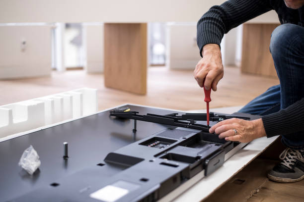 1,696 Tv Installation Stock Photos, Pictures & Royalty-Free Images - iStock