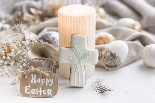 Happy Easter background with pastel-colored decor details, cozy home composition.