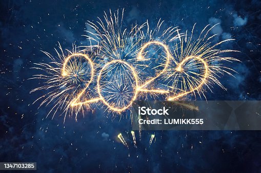 istock Happy New Year 2022 1347103285