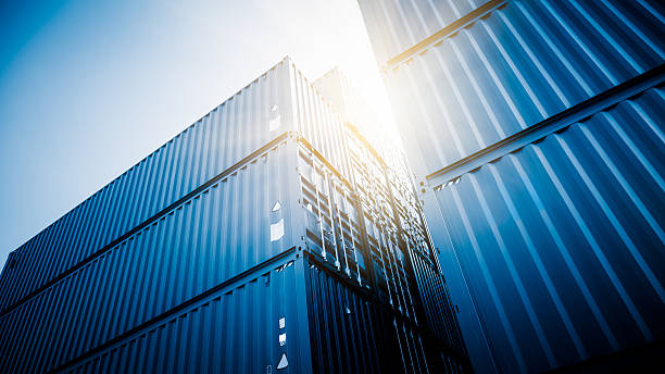 harbor freight - container stockfoto's en -beelden