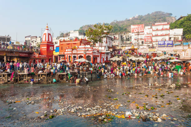 Haridwar in India HARIDWAR, INDIA - NOVEMBER 13, 2015: Unidentified people bathing in Ganges river at the Har Ki Pauri ghat in Haridwar, India. ganges river stock pictures, royalty-free photos & images