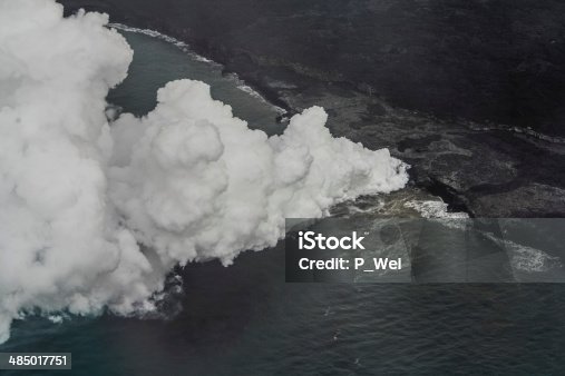 istock Hawaii Volcano Lavaflow 485017751