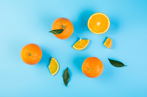 Slices of orange with leaves