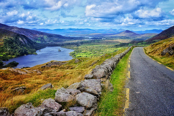 Healy Pass The Healy Pass, County Kerry, south west Ireland county kerry stock pictures, royalty-free photos & images