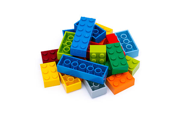 tas de blocs lego multicolores - lego photos et images de collection