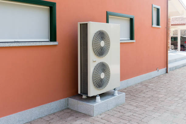warmtepomp lucht - water voor de verwarming van een huis - warmtepomp stockfoto's en -beelden
