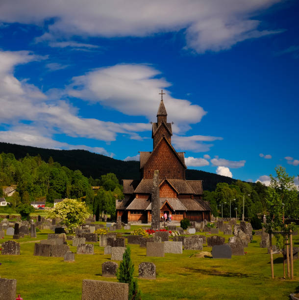 heddal stave church, notodden municipality, norway - feddal imagens e fotografias de stock