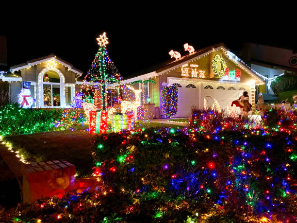House decorated and lighted for Christmas and for New Year Eve at Nigh, California House decorated and lighted for Christmas and for New Year Eve at Night, San Diego, California, USA. December, 24th, 2019 christmas lights house stock pictures, royalty-free photos & images