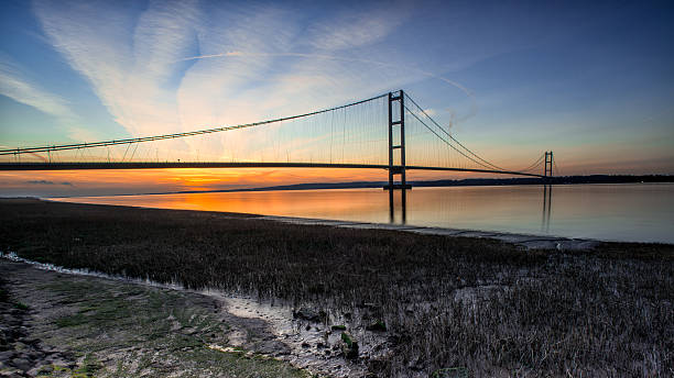 humber bridge sunset humber bridge sunset hull stock pictures, royalty-free photos & images
