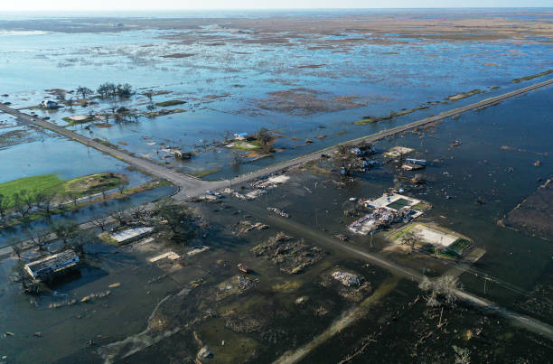 hurricane delta causes damage to louisiana's gulf coast - climate change imagens e fotografias de stock