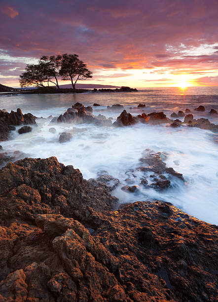 idyllci maui sunset - pacific ocean hawaii stock photo
