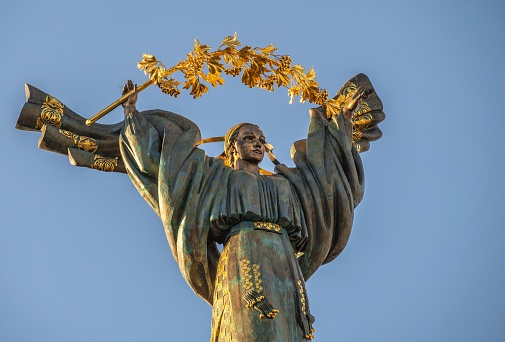 Kyiv, Ukraine 07.11.2020. Independence Monument on the  Maidan Nazalezhnosti in Kyiv, Ukraine, on a sunny summer morning