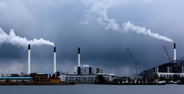 poluição industrial - neemias imagens e fotografias de stock