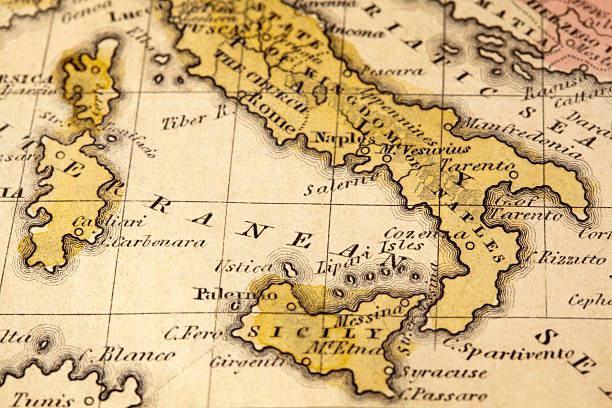 mappa di italia - roma cagliari foto e immagini stock