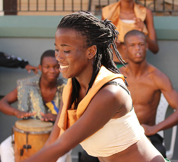 ジャマイカの大道芸人 - ジャマイカのファルマス 写真 ストックフォトと画像