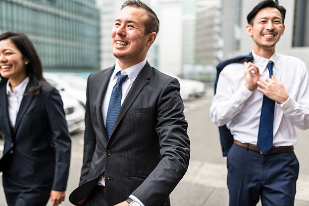 日本の実業家路上の大阪 - 会議　笑顔 ストックフォトと画像