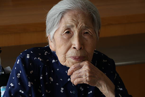 おばあさん 日本人のストックフォト Istock