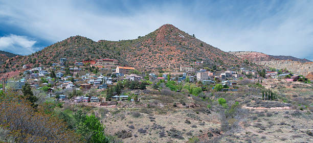 Jerome Arizona An Old Mining Town Jerome Arizona Is An Old Mining Town Built On The Side Of A Mountain jerome arizona stock pictures, royalty-free photos & images