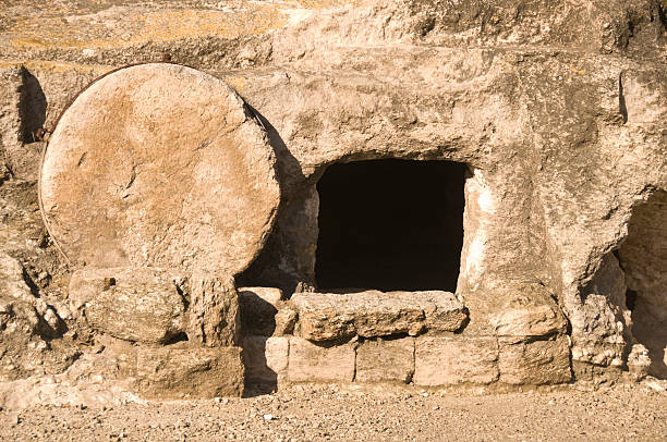 Jesus Tomb in Holy land This is an Xlarge sized file of a first century ancient tomb with the stone rolled aside in Israel. This is similar to the type Jesus would have been buried in . tomb stock pictures, royalty-free photos & images