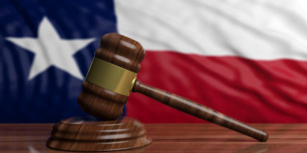 judge or auction gavel on texas us america flag background. 3d illustration - texas imagens e fotografias de stock