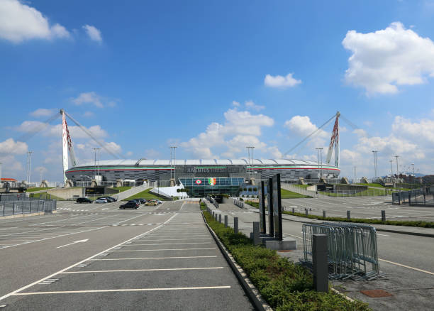 Juventus Stadium known in Italy as the Stadium Turin, TO, Italy - August 27, 2015: Wide view with parking lot of the Juventus Stadium juventus stock pictures, royalty-free photos & images