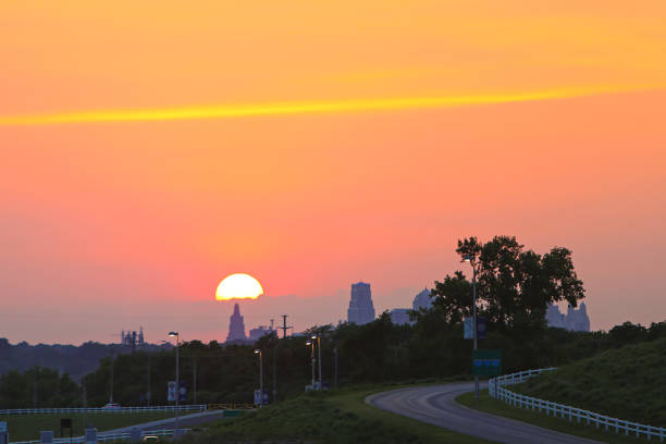 Kansas City Skyline Sunset beautiful sunset overland park stock pictures, royalty-free photos & images