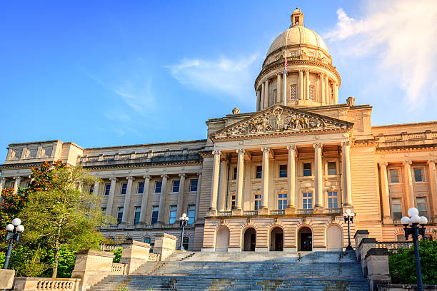 Kentucky Capitol Capitol building in Frankfort, Kentucky capital cities stock pictures, royalty-free photos & images