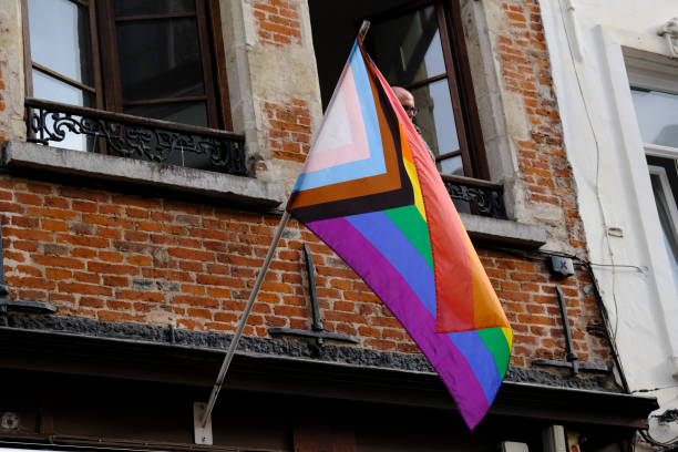 벨기에 프라이드 2022의 킥오프 - progress pride flag 뉴스 사진 이미지