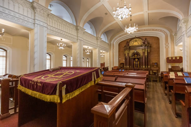 Kiev day walk Kiev, Ukraine - July 18 2019: Brodsky Choral Synagogue interior. Jewish religion synagogue stock pictures, royalty-free photos & images