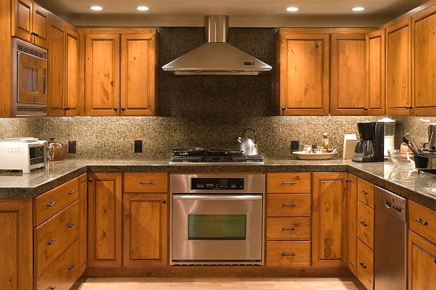 Kitchen straight on view of a symmetric kitchen cabinet stock pictures, royalty-free photos & images