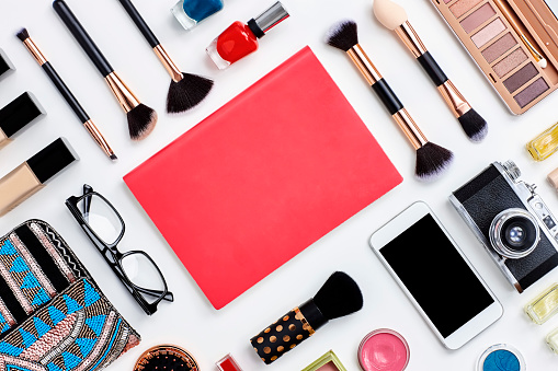 Knolling Concept Note Book Flat Lay With Beauty Products つながりのストックフォトや画像を多数ご用意 Istock