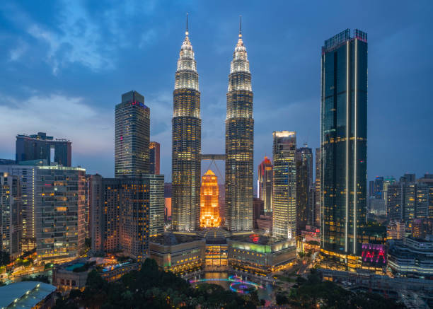 Kuala Lumpur Skyline Cityscape shot of Petronas Twin Tower as know KLCC petronas towers stock pictures, royalty-free photos & images
