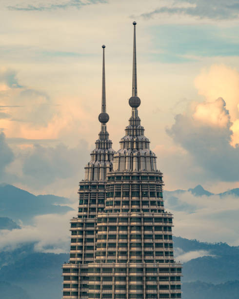 Kuala Lumpur Skyline Kuala Lumpur skyline with landmarks petronas towers stock pictures, royalty-free photos & images
