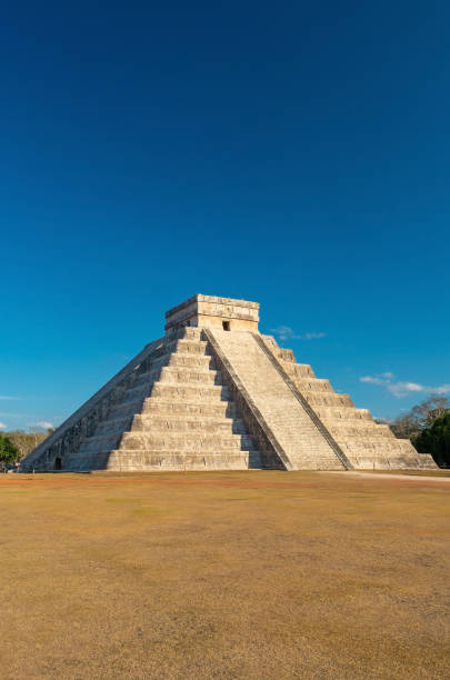 Kukulkan Pyramid Vertical, Chichen Itza, Mexico stock photo
