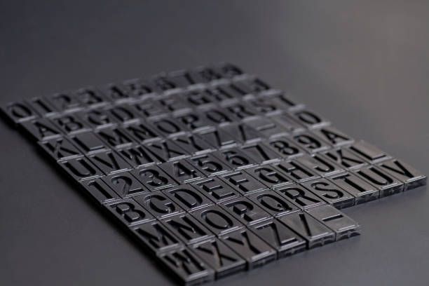 letterpress alfabet och siffror bakgrund - 6 7 ��r bildbanksfoton och bilder