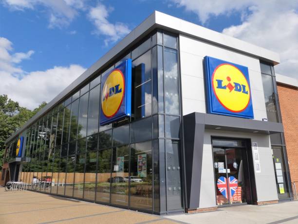 Lidl budget supermarket in Watford Watford, Hertfordshire, England, UK - August 6th 2020: Lidl budget supermarket, Lower High Street, Watford lidl stock pictures, royalty-free photos & images