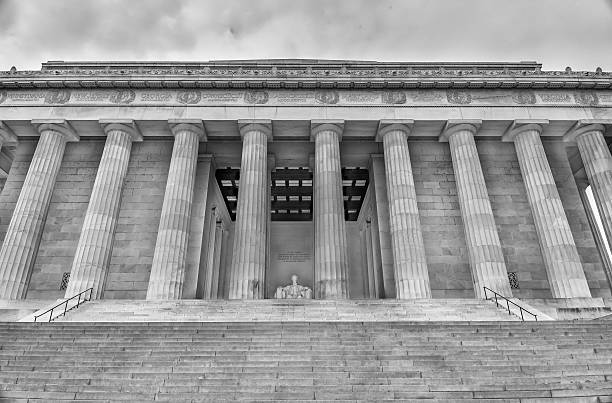 Lincoln Memorial Low Angle Monochrome Lincoln Memorial in Washington, DC Black & White image. martin luther king stock pictures, royalty-free photos & images