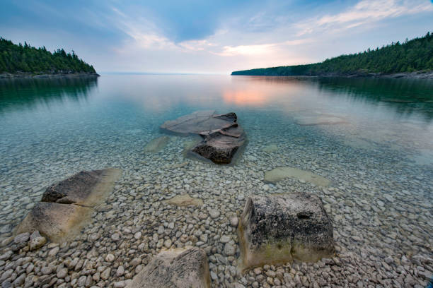Little Cove at dawn, Bruce Peninsula National Park, Tobermory, Canada Ontario, Canada. bruce peninsula national park stock pictures, royalty-free photos & images