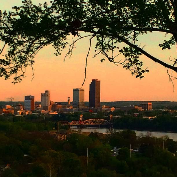Little Rock at Dusk Viewing Little Rock from Fort Roots michael dean shelton stock pictures, royalty-free photos & images