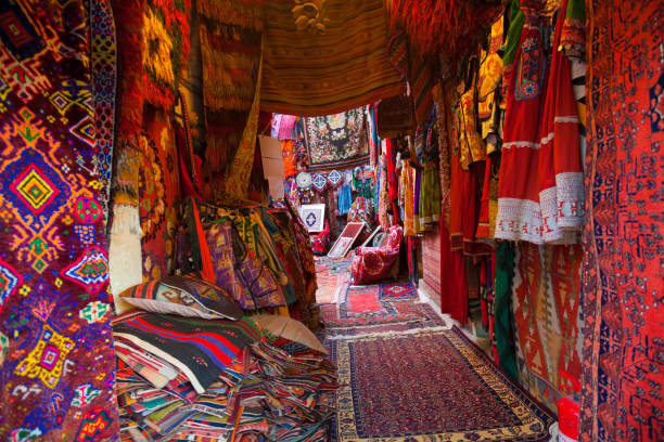 local carpet shop in goreme. cappadocia - bazar imagens e fotografias de stock