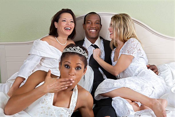loving polygamy - african wedding photos stock photos and pictures.