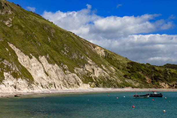 lulworth cove jurassic coast world heritage site dorset lulworth cove jurassic coast world heritage site dorset isle of purbeck jurassic world stock pictures, royalty-free photos & images
