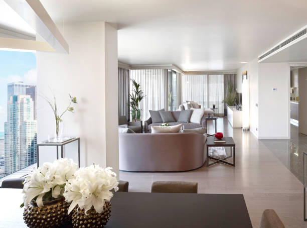 luxury living room - window, inside apartment, new york imagens e fotografias de stock